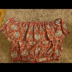 hollister off the shoulder crop top